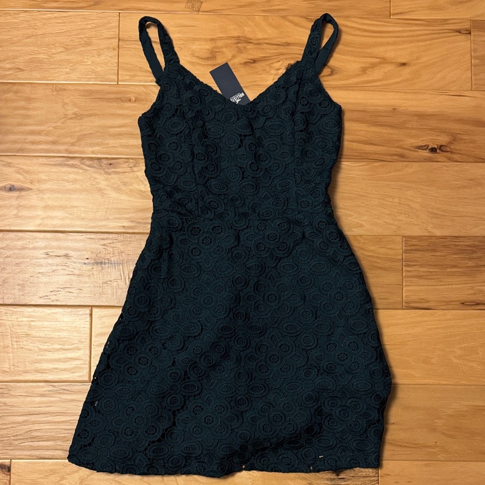 Hollister Dark Green Lace Dress